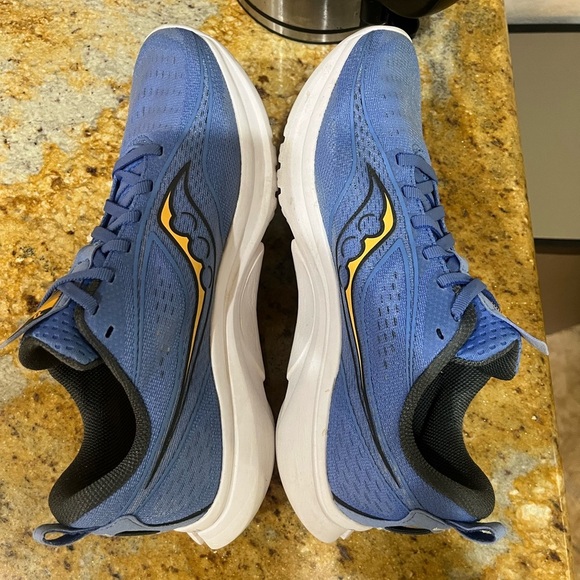 Saucony pwr run size 10 - Picture 5 of 9